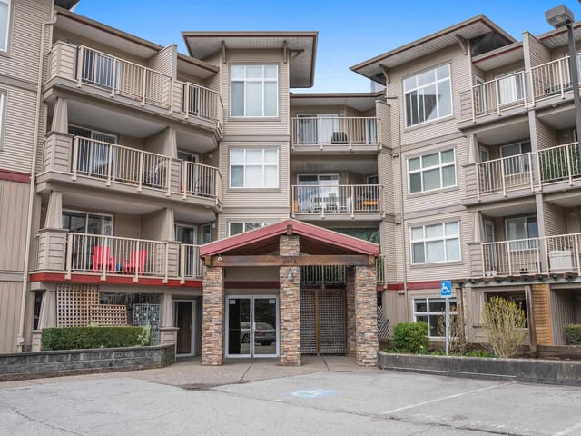 Apartment for sale in Abbotsford, Abbotsford, 405 2515 Park Drive, 263133674 | Realtylink.org