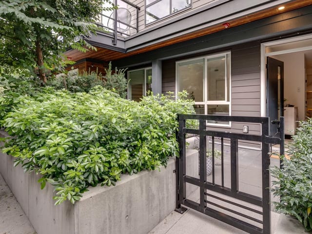 Apartment for sale in North Vancouver, North Vancouver, 8 533 E 3rd Street, 263133691 | Realtylink.org