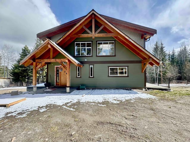 House for sale in 100 Mile House, 100 Mile House, 6995 Colgan Road, 263133893 | Realtylink.org