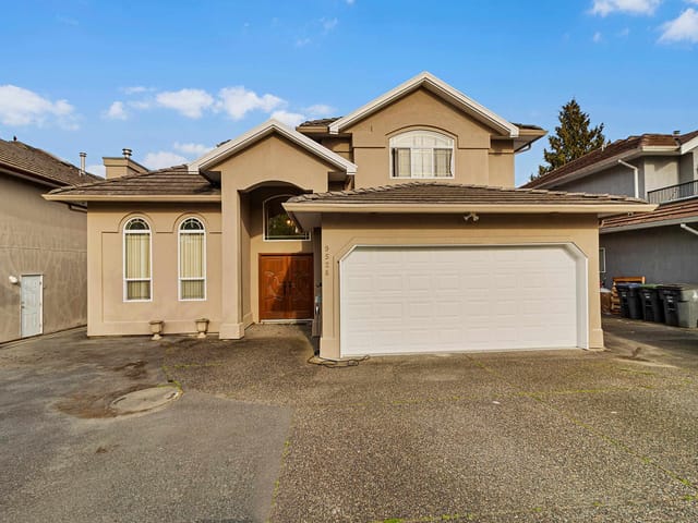 House for sale in Surrey, Surrey, 9526 124 Street, 263134097 | Realtylink.org
