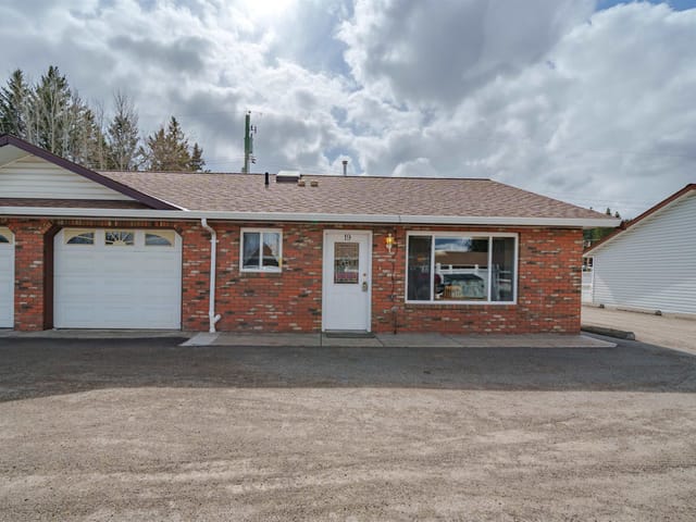 Townhouse for sale in 100 Mile House, 100 Mile House, 204 8th Street, 263134100 | Realtylink.org