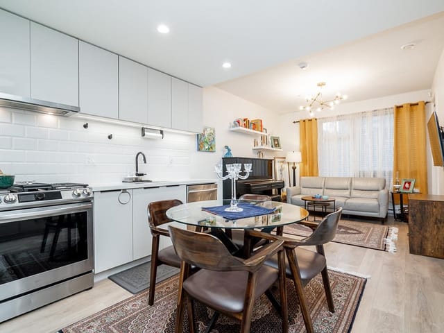 Apartment for sale in Port Moody, Port Moody, 112 3038 St. George Street, 263134110 | Realtylink.org