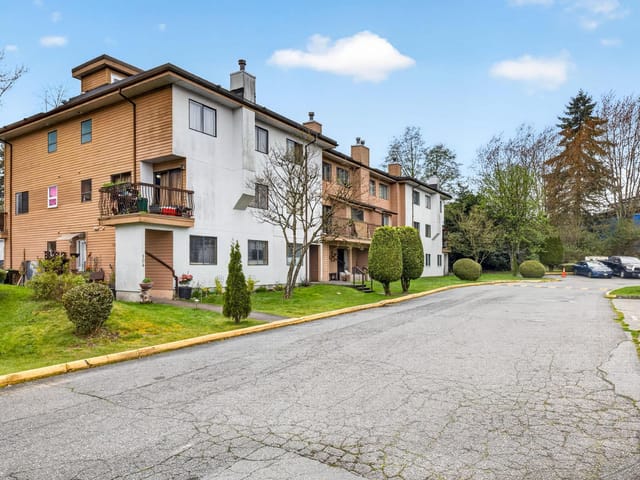 Townhouse for sale in Surrey, Surrey, 205 7139 133a Street, 263134145 | Realtylink.org