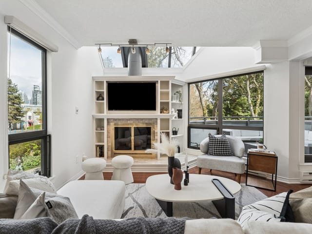 Townhouse for sale in Vancouver, Vancouver West, 217 1477 Fountain Way, 263134216 | Realtylink.org