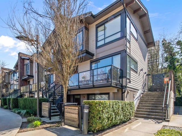 Townhouse for sale in Burnaby, Burnaby South, 1 3728 Thurston Street, 263134426 | Realtylink.org