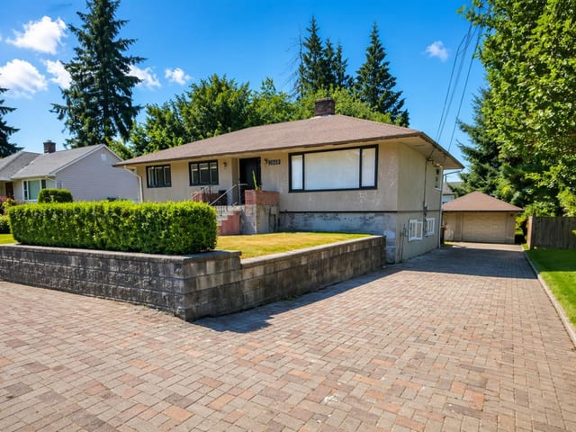House for sale in Surrey, North Surrey, 13668 Larner Road, 263134458 | Realtylink.org