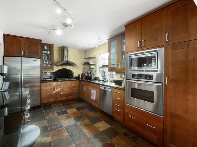 House for sale in North Vancouver, North Vancouver, 2041 Tompkins Crescent, 263134688 | Realtylink.org