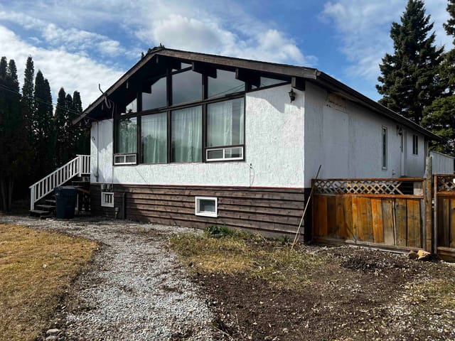 House for sale in Fraser Lake, Vanderhoof And Area, 414 Endako Place, 263134782 | Realtylink.org