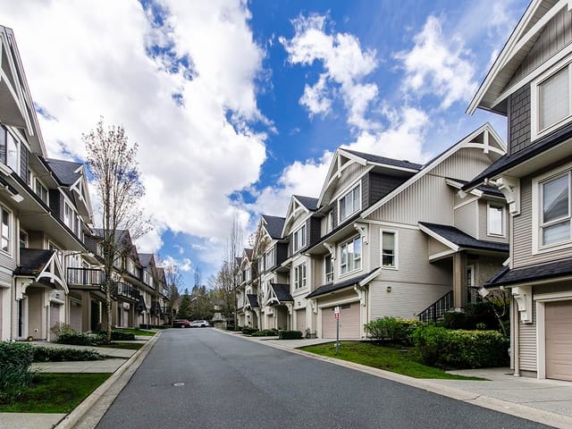 Townhouse for sale in Coquitlam, Coquitlam, 121 3105 Dayanee Springs Boulevard, 263134821 | Realtylink.org