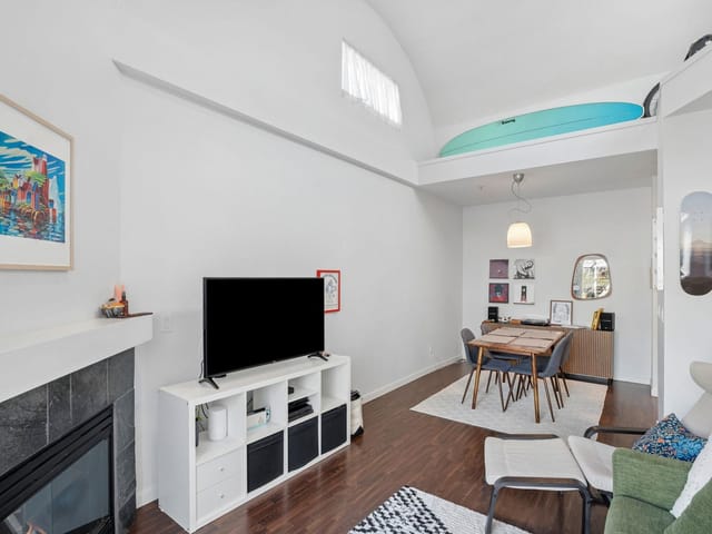 Apartment for sale in Burnaby, Burnaby North, 409 3768 Hastings Street, 263134870 | Realtylink.org