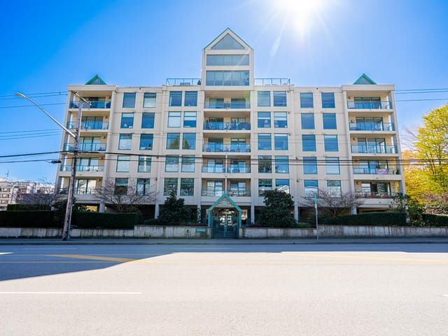 Apartment for sale in White Rock, South Surrey White Rock, 506 15466 North Bluff Road, 263134943 | Realtylink.org