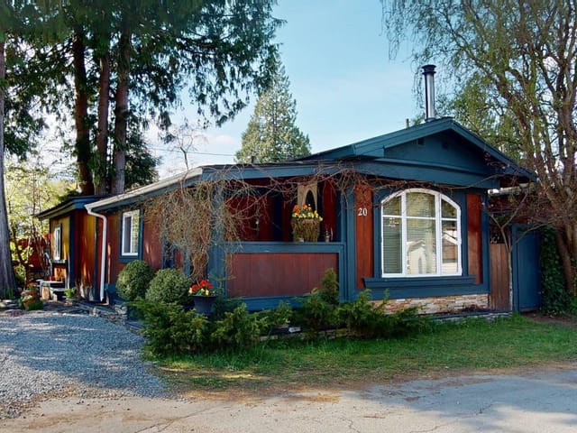 Manufactured Home for sale in Squamish, Squamish, 20 40022 Government Road, 263135525 | Realtylink.org