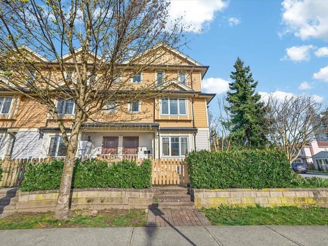 Townhouse for sale in Burnaby, Burnaby South, 7012 Griffiths Avenue, 263135664 | Realtylink.org