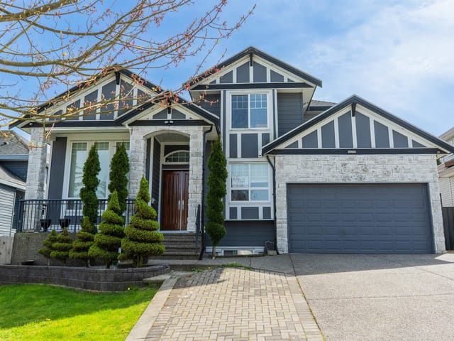 House for sale in Surrey, Surrey, 16226 96b Avenue, 263135678 | Realtylink.org