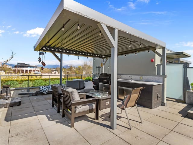 Apartment for sale in Vancouver, Vancouver West, 402 6333 West Boulevard, 263135680 | Realtylink.org