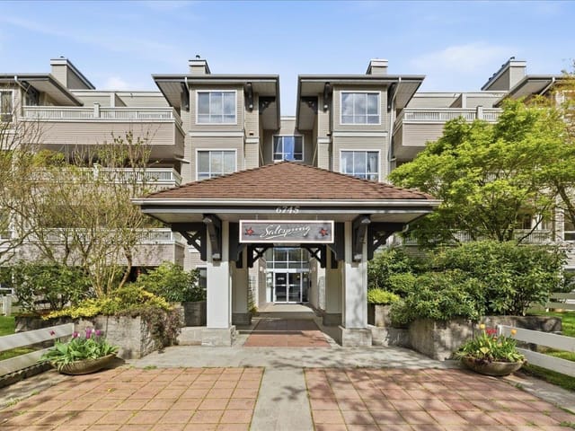 Apartment for sale in Burnaby, Burnaby South, 307 6745 Station Hill Court, 263135934 | Realtylink.org