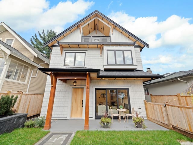 1/2 Duplex for sale in Vancouver, Vancouver East, 1 2247 Parker Street, 263135988 | Realtylink.org