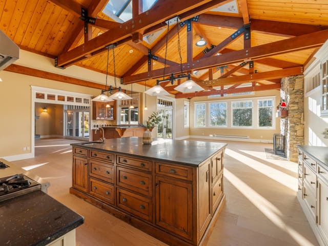 House for sale in West Vancouver, West Vancouver, 366 Keith Road, 263136034 | Realtylink.org