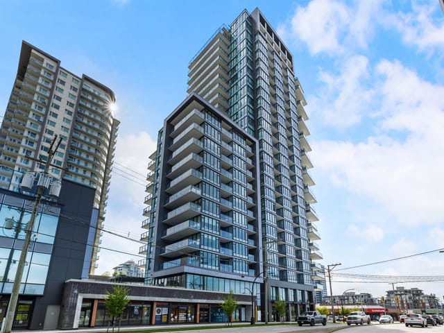 Apartment for sale in White Rock, South Surrey White Rock, 307 1588 Johnston Road, 263136128 | Realtylink.org