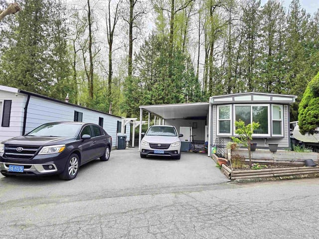 Manufactured Home for sale in Surrey, Surrey, 56 8220 King George Boulevard, 263136294 | Realtylink.org