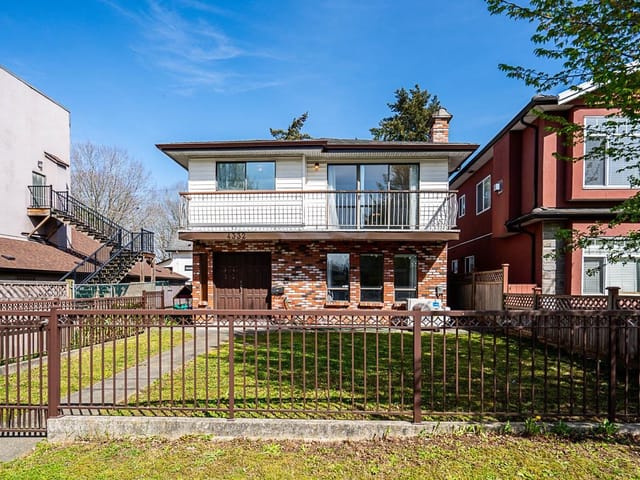 House for sale in Vancouver, Vancouver East, 4332 Victoria Drive, 263136415 | Realtylink.org