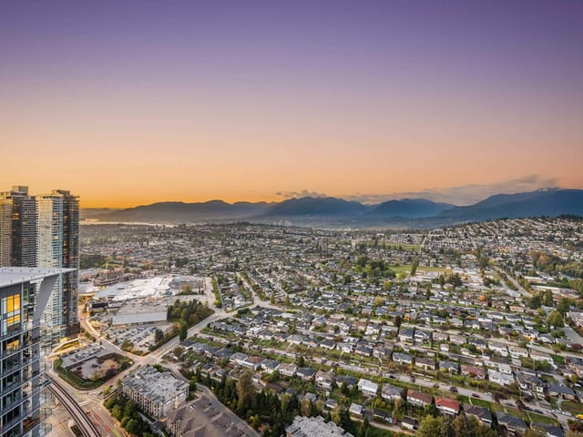 Apartment for sale in Burnaby, Burnaby North, 5404 4880 Lougheed Highway, 263136477 | Realtylink.org