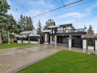 House for sale in White Rock, South Surrey White Rock, 15460 Semiahmoo Avenue, 263136478 | Realtylink.org
