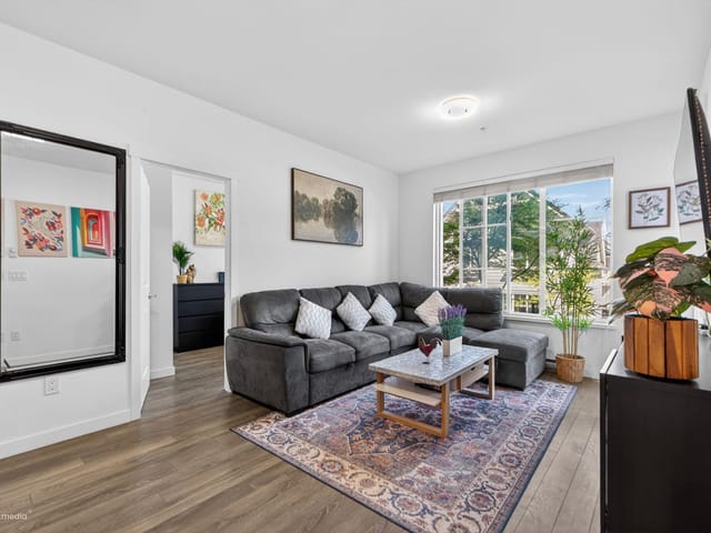 Apartment for sale in Surrey, Surrey, 115 13623 81a Avenue, 263136595 | Realtylink.org
