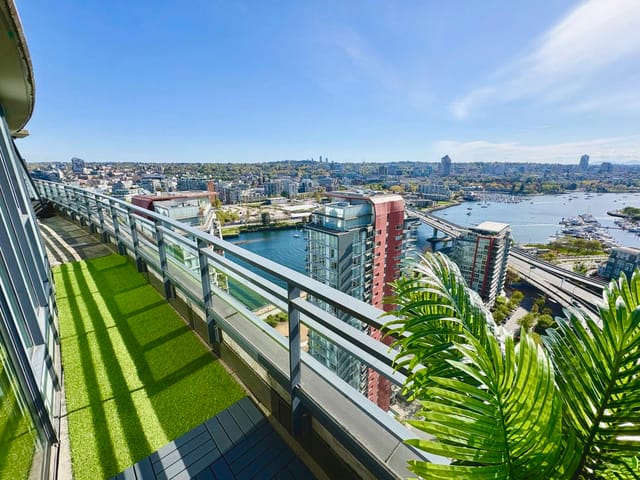 Apartment for sale in Vancouver, Vancouver West, 3305 33 Smithe Street, 263136775 | Realtylink.org