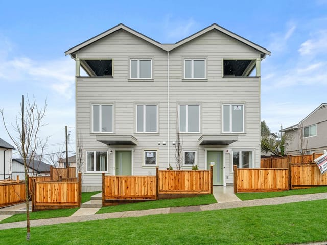 1/2 Duplex for sale in Vancouver, Vancouver East, 3 3581 Haida Drive, 263136834 | Realtylink.org