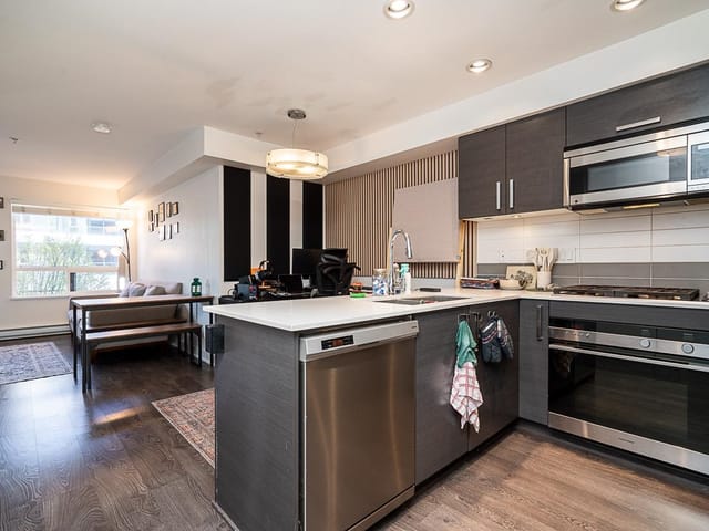Apartment for sale in Vancouver, Vancouver West, 212 2858 W 4th Avenue, 263136889 | Realtylink.org