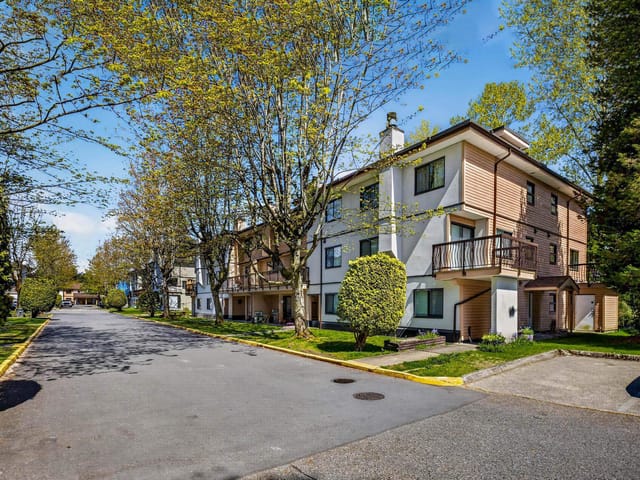 Townhouse for sale in Surrey, Surrey, 101 7120 133 Street, 263137081 | Realtylink.org