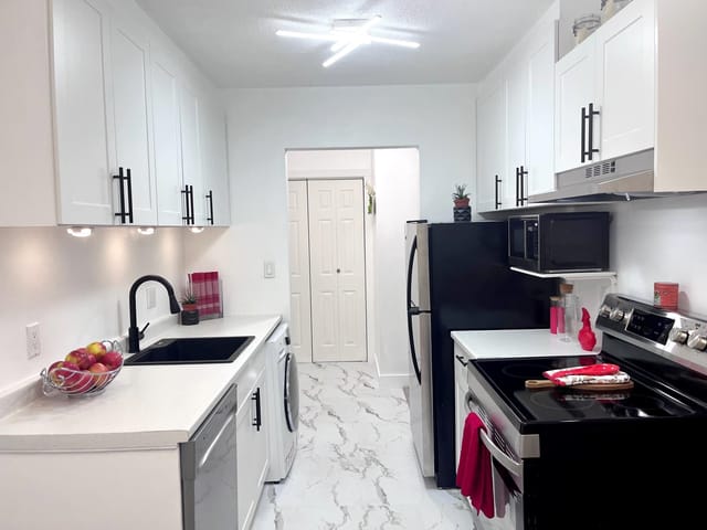 Apartment for sale in North Vancouver, North Vancouver, 212 780 Premier Street, 263137302 | Realtylink.org