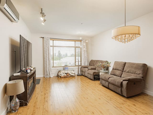 Apartment for sale in Langley, Langley, 405 8067 207 Street, 263137576 | Realtylink.org