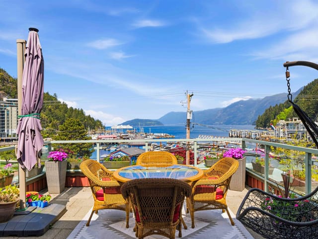Apartment for sale in West Vancouver, West Vancouver, PH 1 6688 Royal Avenue, 263137579 | Realtylink.org
