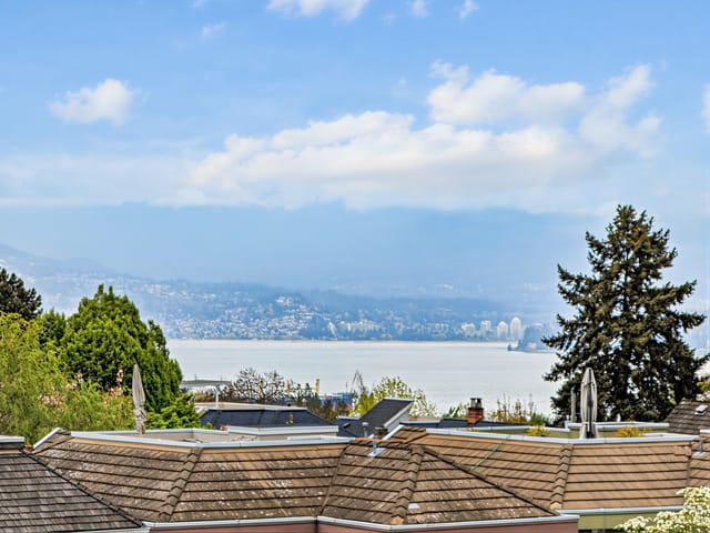 House for sale in Vancouver, Vancouver West, 4555 W 9th Avenue, 263137615 | Realtylink.org