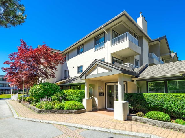 Apartment for sale in Surrey, South Surrey White Rock, 304 15272 20 Avenue, 263137617 | Realtylink.org
