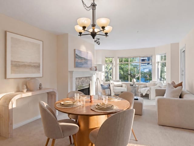 Apartment for sale in North Vancouver, North Vancouver, 405 2059 Chesterfield Avenue, 263137769 | Realtylink.org