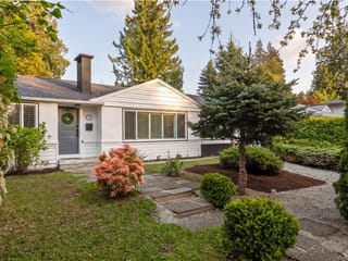 House for sale in North Vancouver, North Vancouver, 744 Kilkeel Place, 263137774 | Realtylink.org