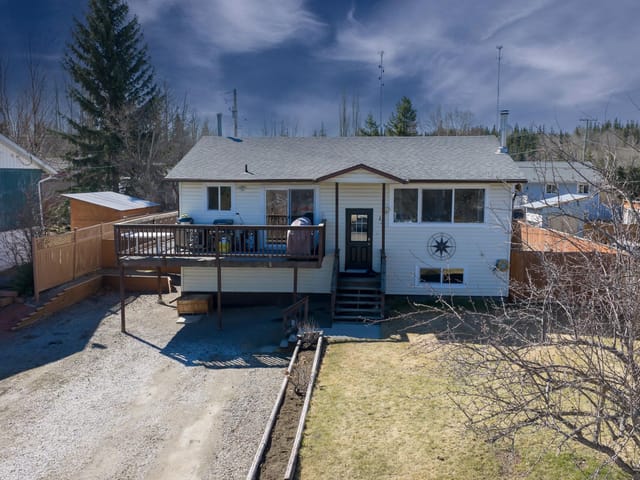 House for sale in Vanderhoof, Vanderhoof And Area, 138 W 6th Street, 263137836 | Realtylink.org