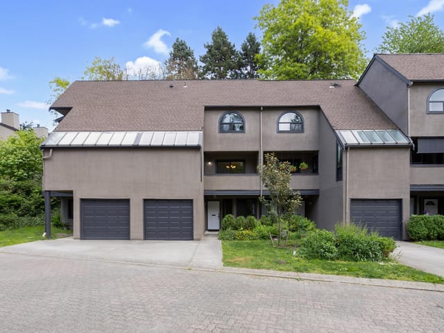Townhouse for sale in Burnaby, Burnaby North, 8526 Woodtrail Place, 263138205 | Realtylink.org