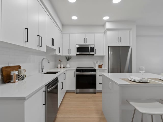 Apartment for sale in Abbotsford, Abbotsford, 415 33820 South Fraser Way, 263138294 | Realtylink.org