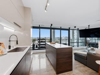 Apartment for sale in Burnaby, Burnaby North, 1106 2378 Alpha Avenue, 263138309 | Realtylink.org