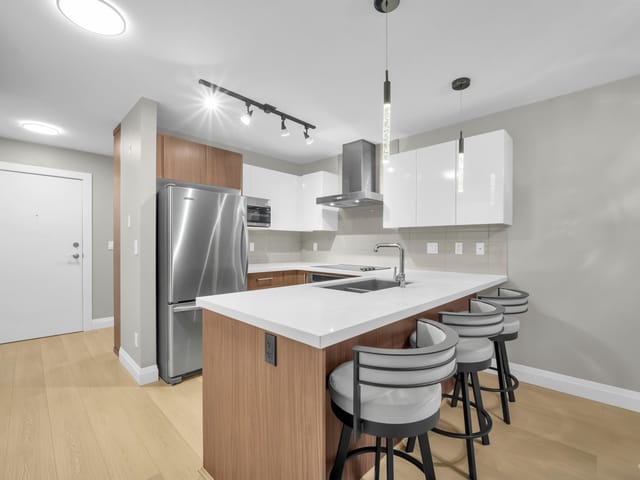 Apartment for sale in Burnaby, Burnaby East, 416 7131 Stride Avenue, 263138347 | Realtylink.org