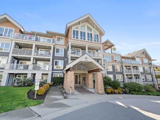 Apartment for sale in Surrey, Cloverdale, 106 6460 194 Street, 263138544 | Realtylink.org