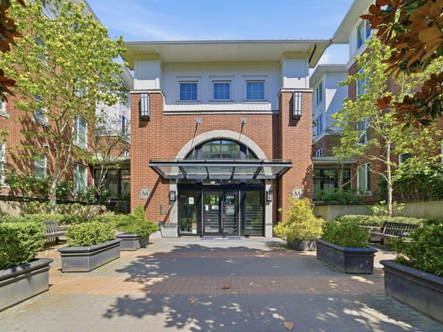 Apartment for sale in Richmond, Richmond, 217 9399 Odlin Road, 263138566 | Realtylink.org