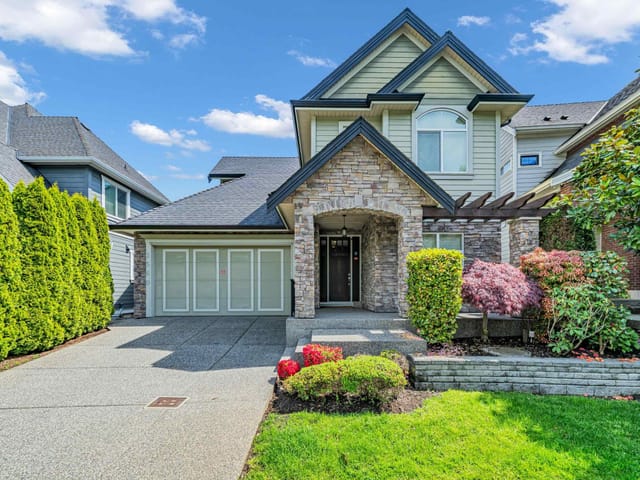 House for sale in Surrey, South Surrey White Rock, 2560 162 Street, 263138573 | Realtylink.org