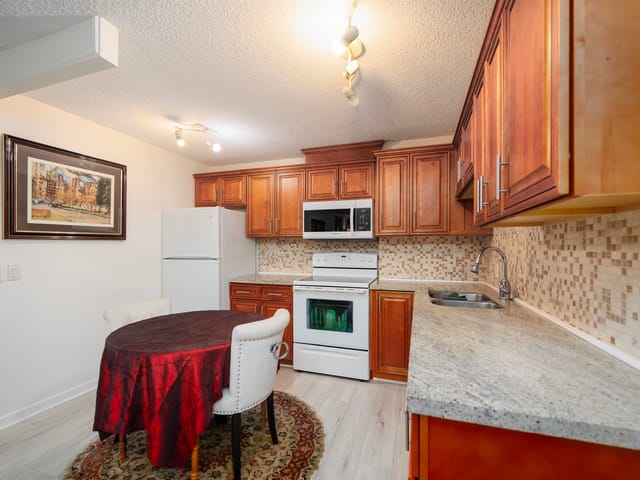 Apartment for sale in North Vancouver, North Vancouver, 1001 2012 Fullerton Avenue, 263138604 | Realtylink.org