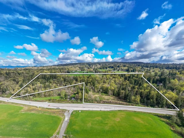 Lot for sale in Maple Ridge, Maple Ridge, 25655 Lougheed Highway, 263138610 | Realtylink.org