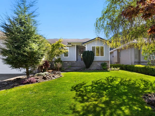 House for sale in Harrison Hot Springs, Harrison Lake, 228 Balsam Avenue, 263138649 | Realtylink.org